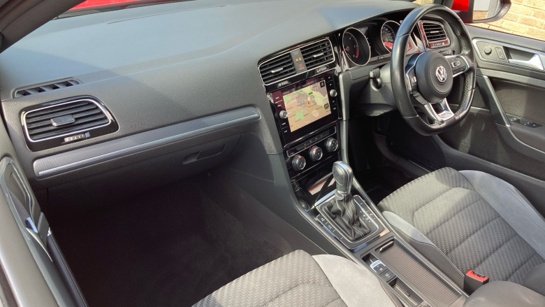 Volkswagen Golf 2.0 TDI R-Line 5dr DSG Diesel Hatchback